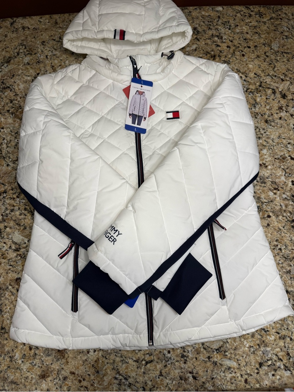 NWT Women’s Tommy Hilfiger Hooded Zip Front Packable Jacket size Large - Picture 2 of 9